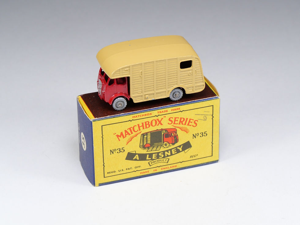 MATCHBOX - 35-A - ERF Horse Box - Silver Plastic Wheels - En boite