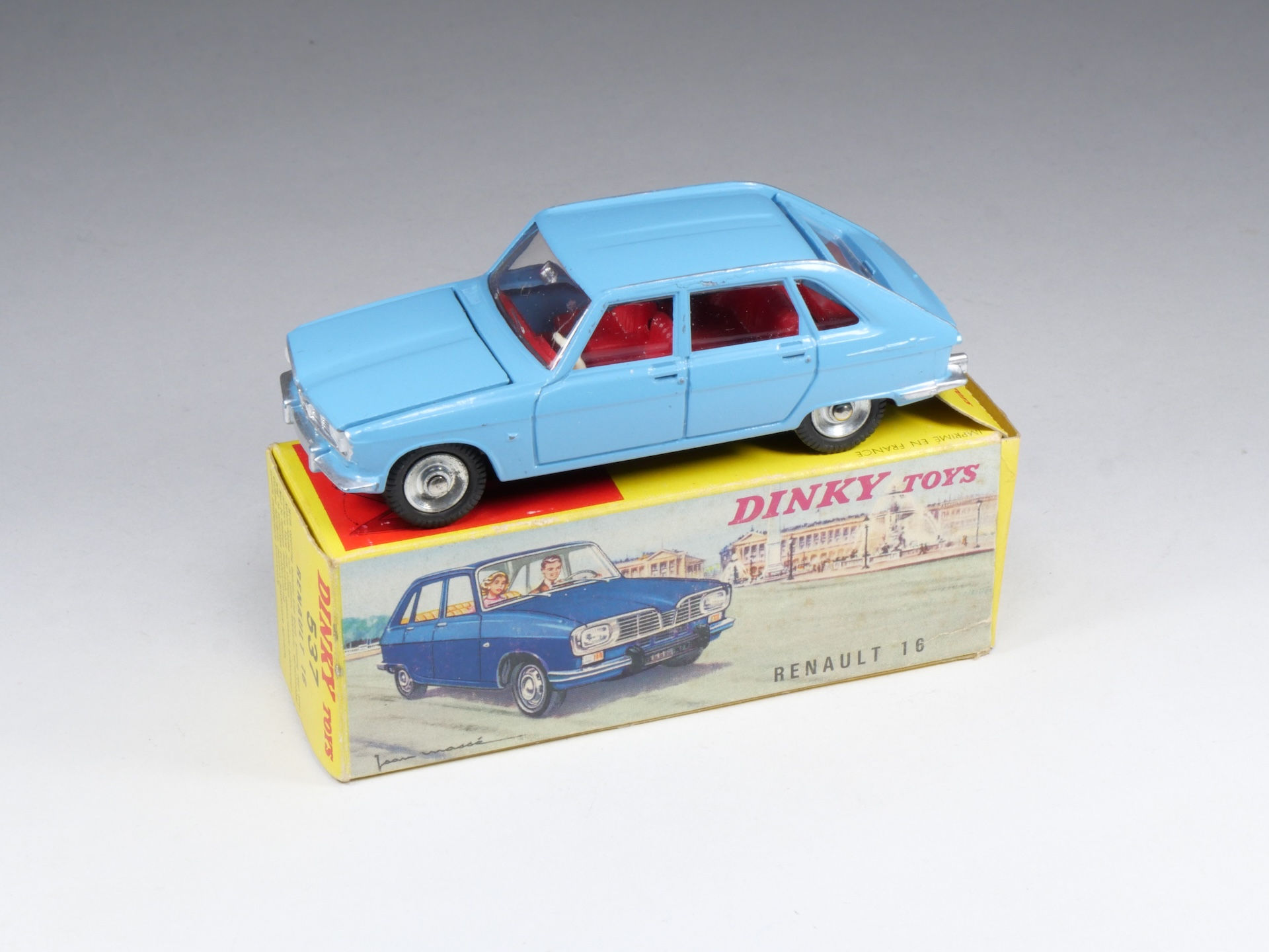 DINKY TOYS FRANCE - 537 - Renault 16 - Bleu Ciel - En boite