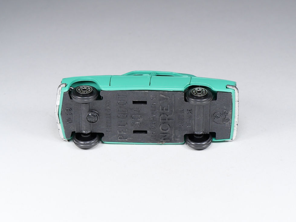 Miniature : NOREV - SÉRIE LUXE / PLASTIGAM - 89 - Peugeot 304 - Turquoise - En boite