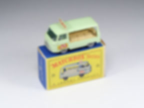 MATCHBOX - 21-C - Commer Milk Float - Delivery Truck - Cow - En boite
