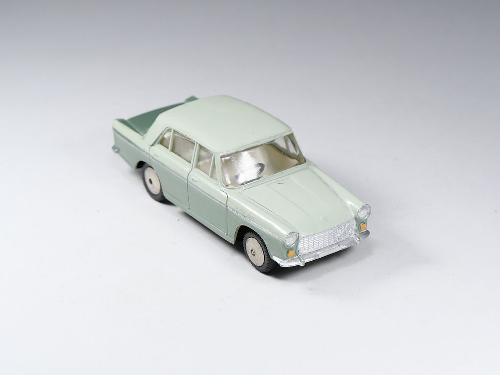 Thumbnail: ATC ASAHI - 18 - Isuzu Bellel - Deux tons de vert - En boite