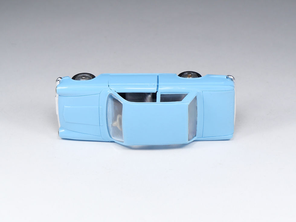 Thumbnail: NOREV - 84 - Ford Cortina - Bleu ciel - En boite
