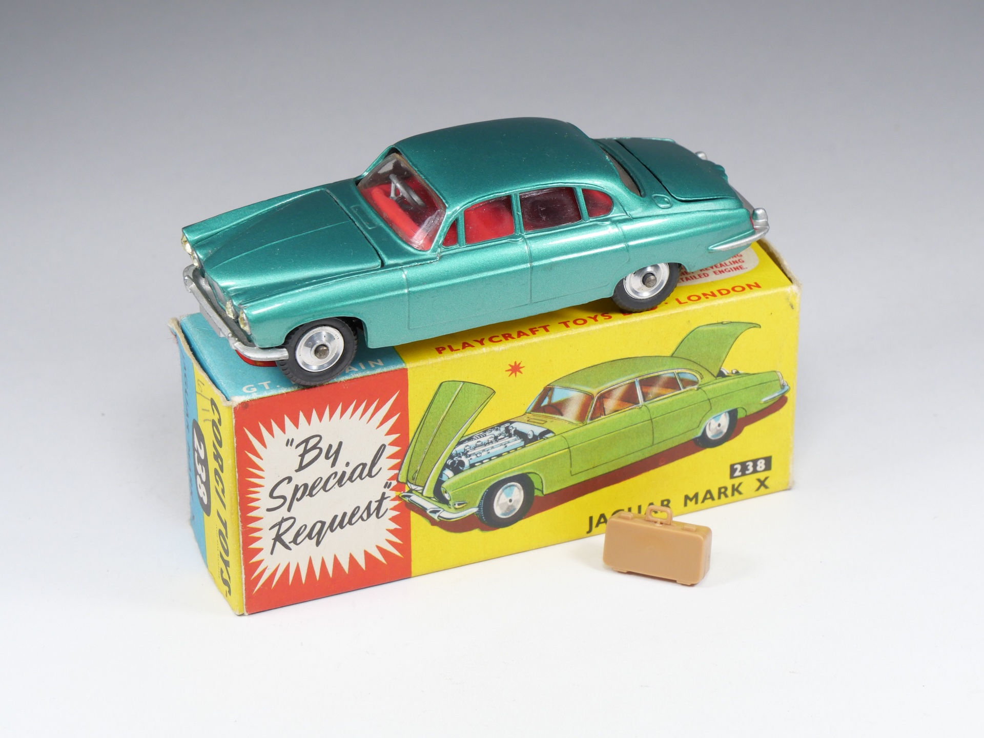 CORGI - 238 - Jaguar Mark X - Sea Green - En boite