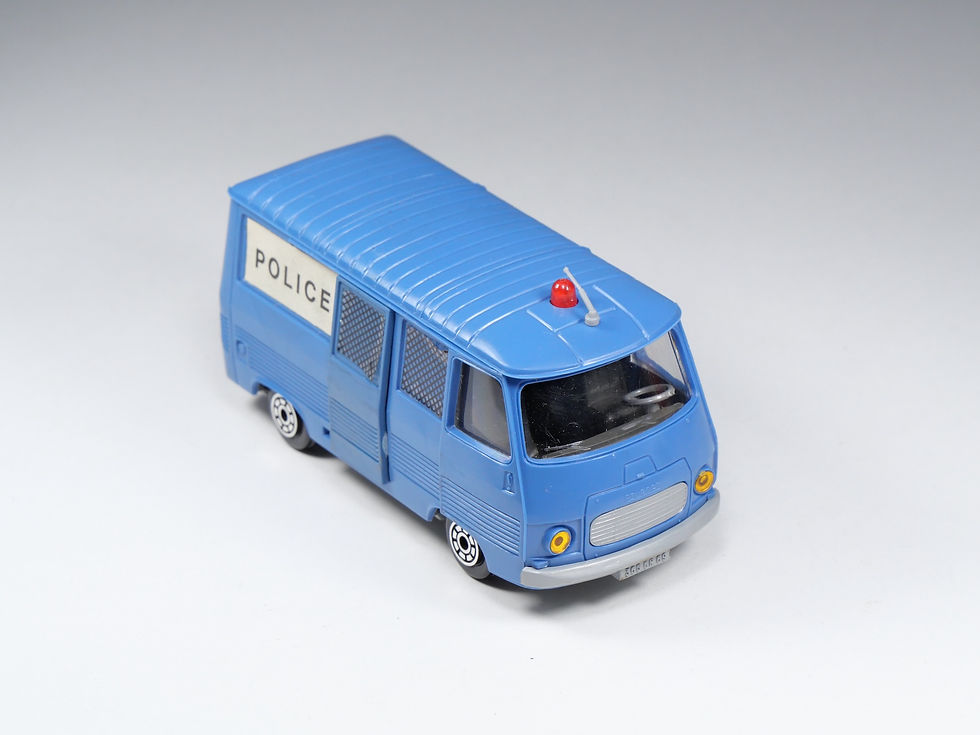 Miniature : NOREV - SÉRIE LUXE / PLASTIGAM - 245 - Peugeot J7 Police - En boite
