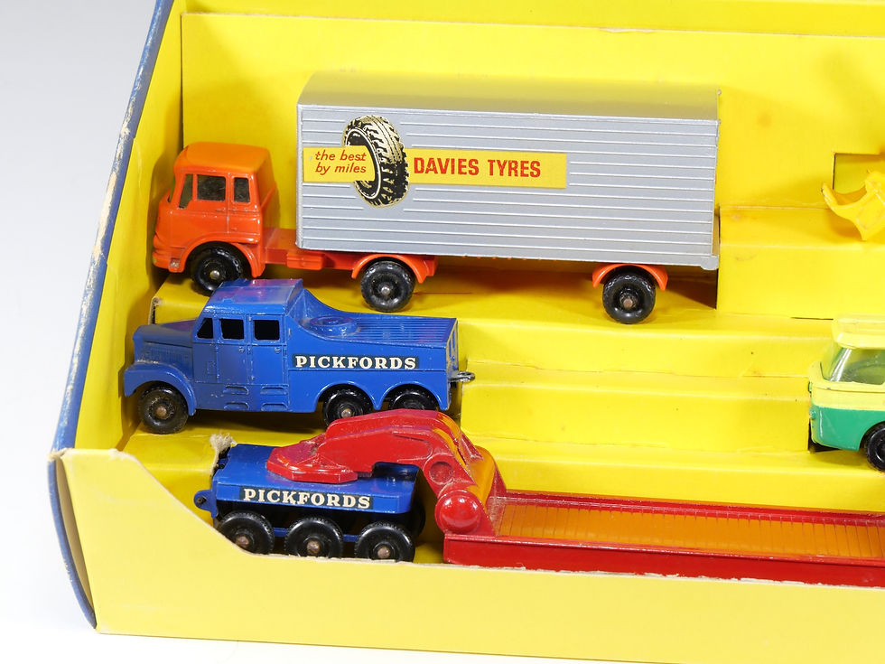 Thumbnail: MATCHBOX MAJOR - G-9 - Gift Set - M1 BP Leyland / M2 Bedford / M4 Ruston / ...