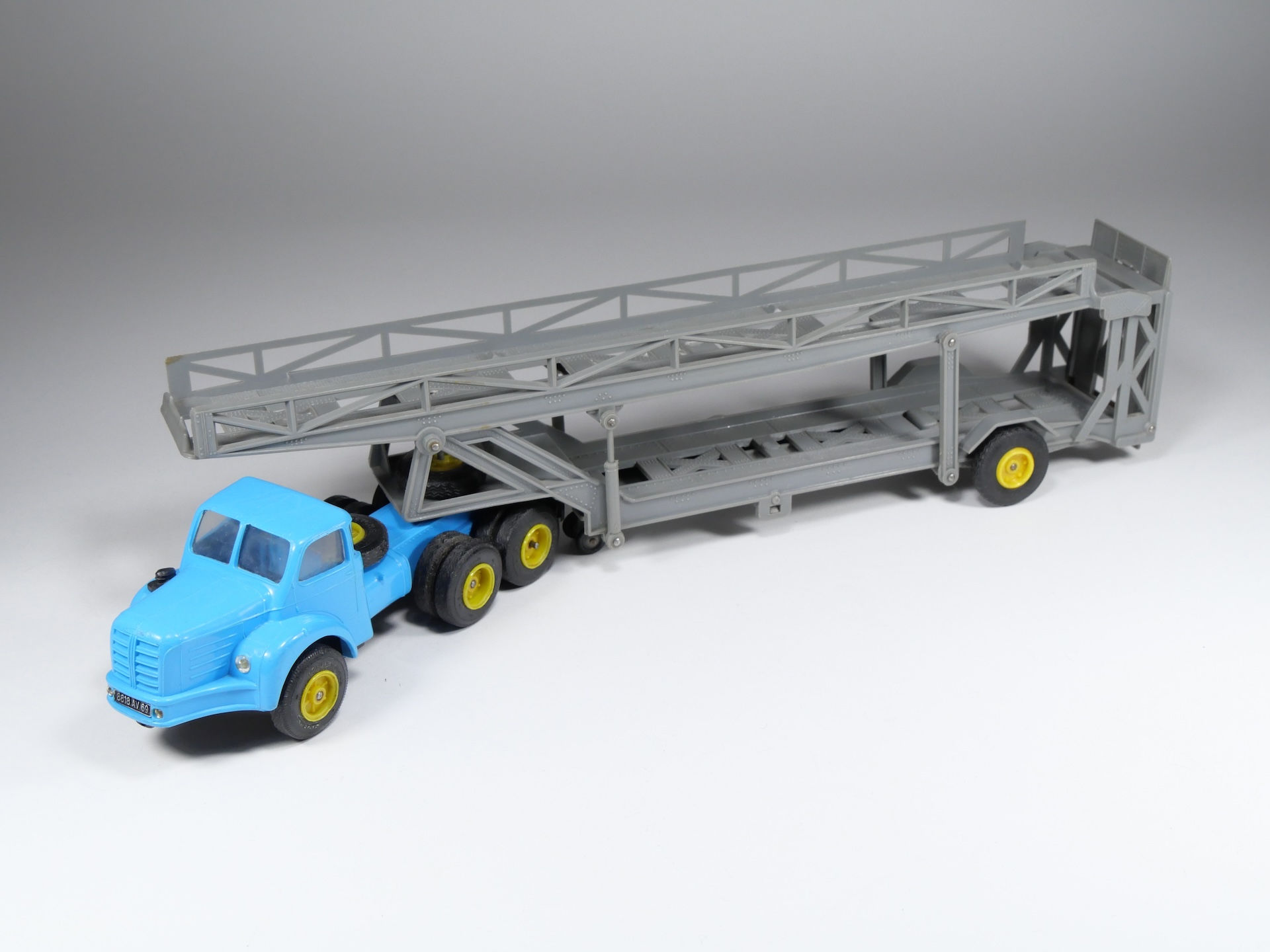 NOREV - 95 - Tracteur Berliet TBO 15 - Transporteur - Bleu Soutenu - 1/43