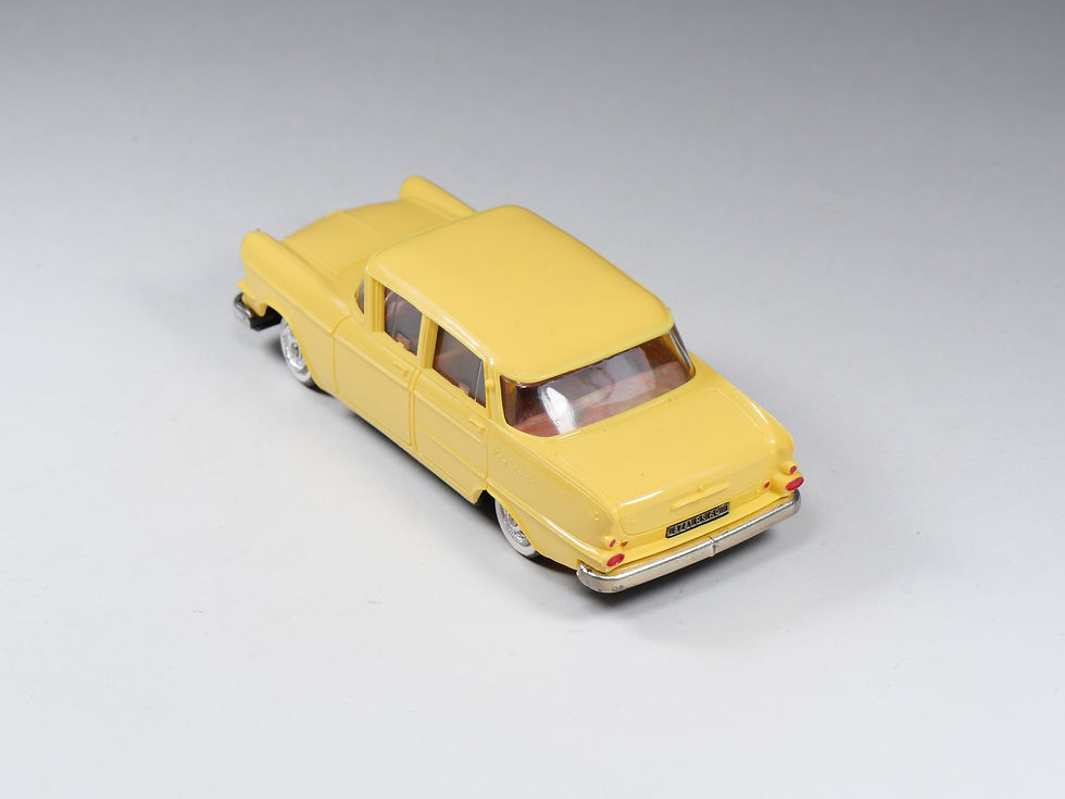 Thumbnail: NOREV - 64 - Opel Kapitan - Jaune Paille - En boite