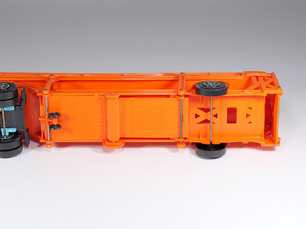 Miniatura: NOREV PLASTIGAM - 95 - Tracteur Berliet TBO 15 - Transporteur - Stock magasin