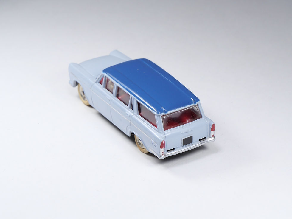 Thumbnail: DINKY TOYS FRANCE - 548 - Fiat 1800 Familiale - En Boite