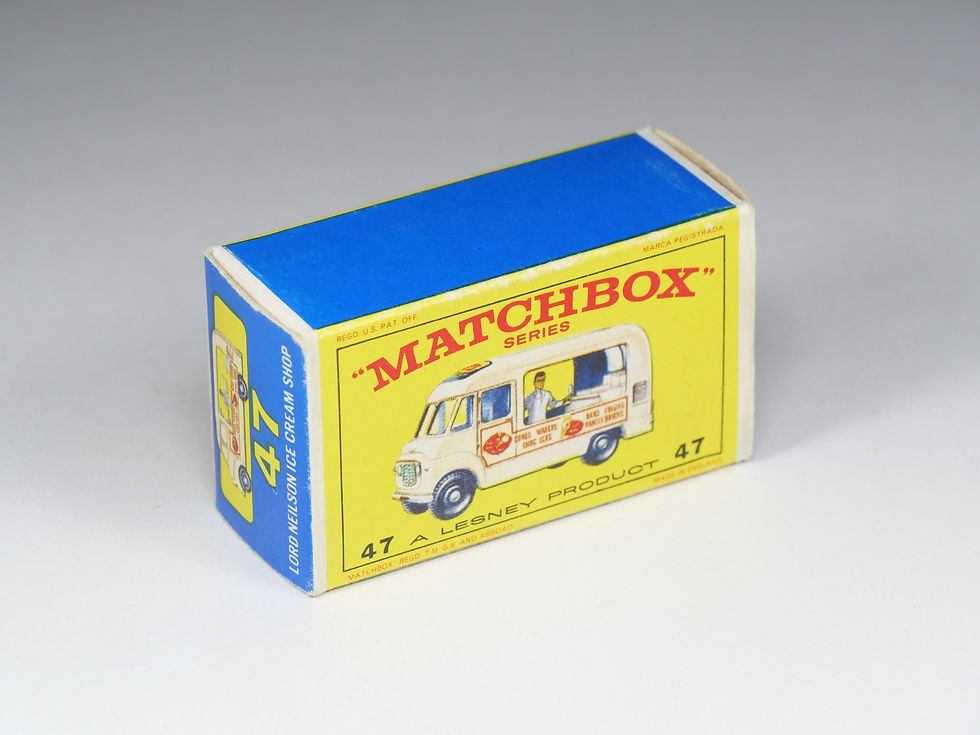 Thumbnail: MATCHBOX - 47-B - Commer Ice Cream Shop Van - Cream With Stripes - En boite