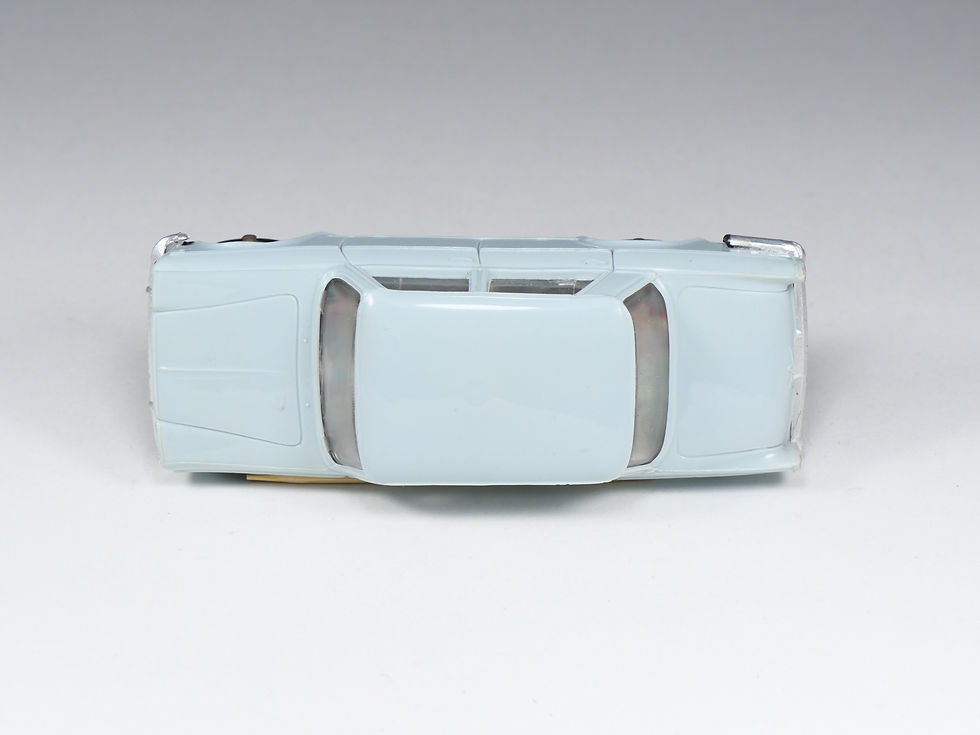 Thumbnail: NOREV - 38 - Fiat 2300 - Gris clair - En boite