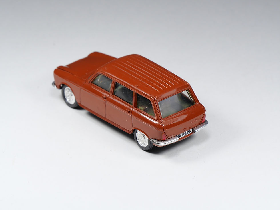 Miniatura: NOREV - 32 - Break Peugeot 204 - Marron - En boite
