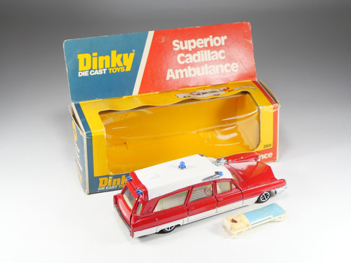 DINKY TOYS ENGLAND - 288 - Superior Cadillac Ambulance
