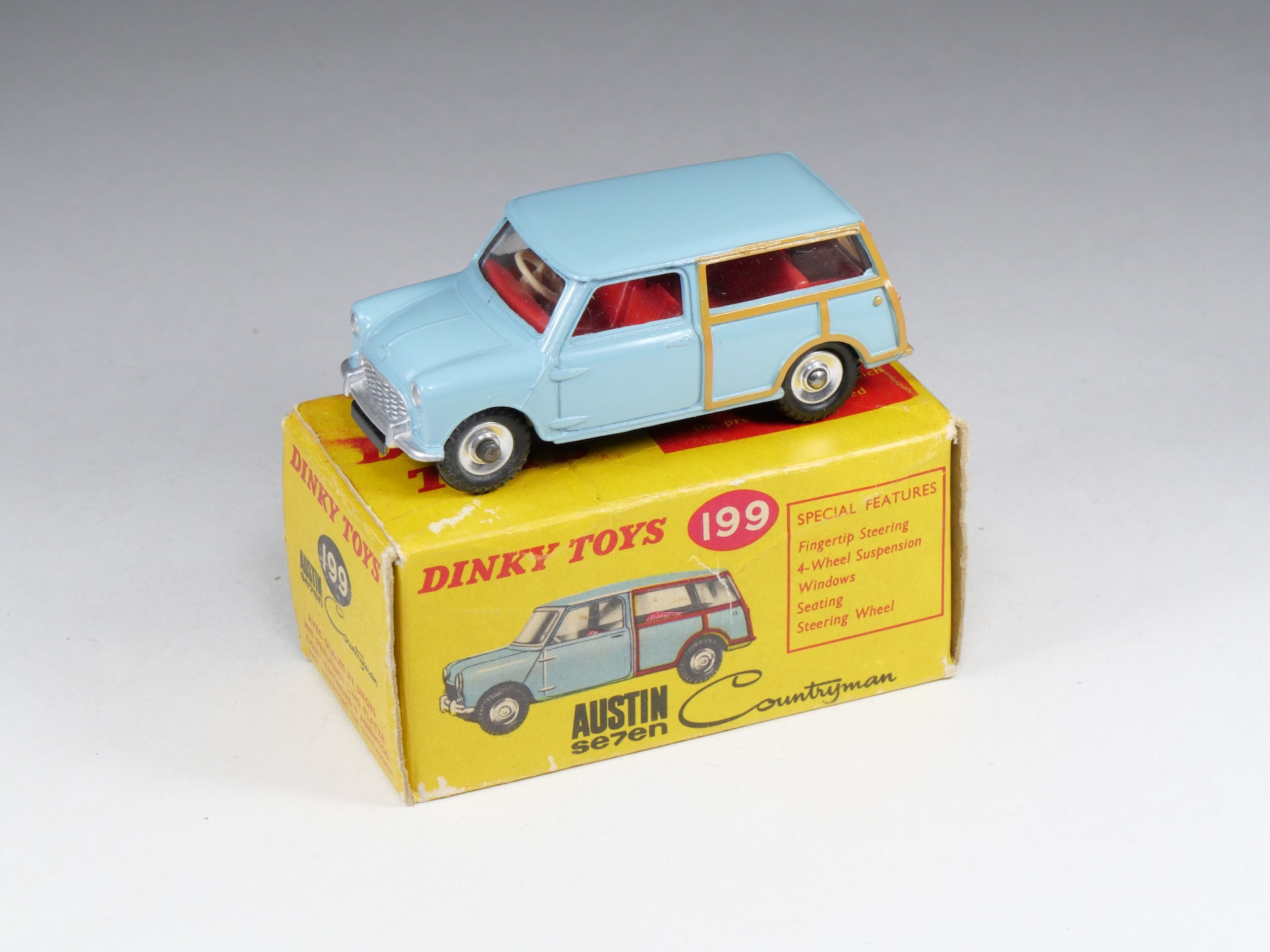 DINKY TOYS ENGLAND - 199 - Austin Seven Countryman - En boite