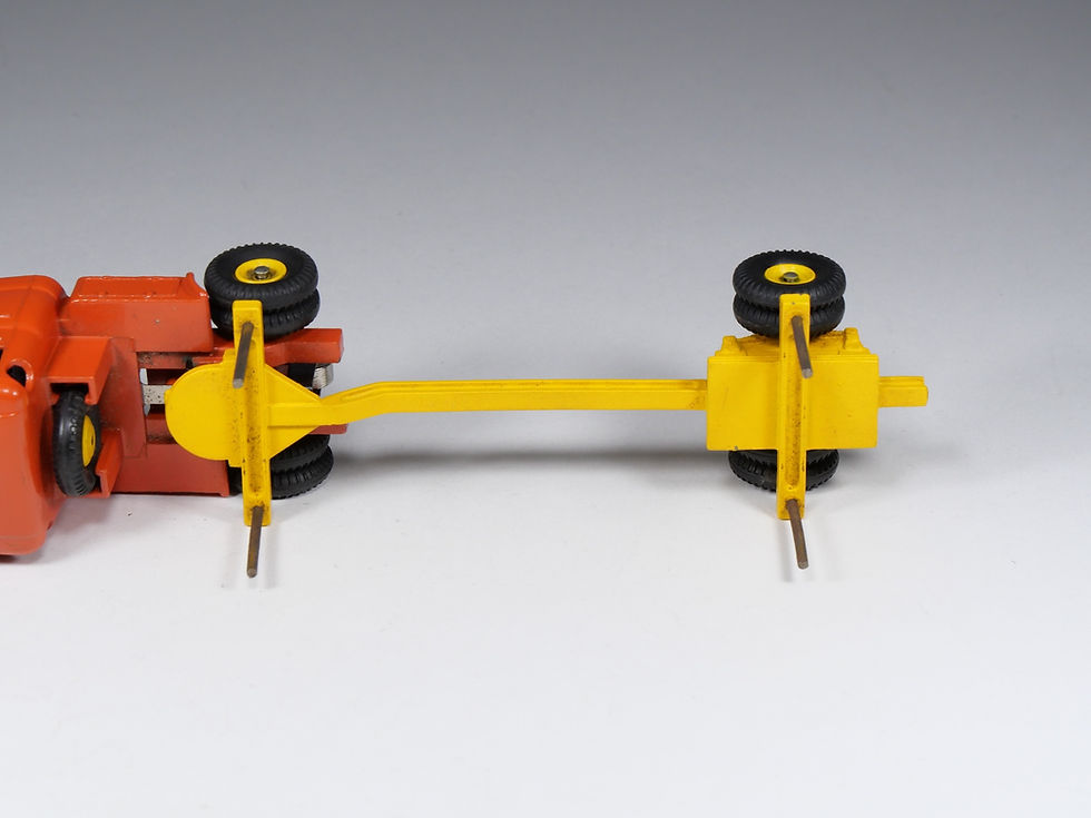 Thumbnail: DINKY TOYS FRANCE - 36A - Tracteur Willème Fardier - En boite