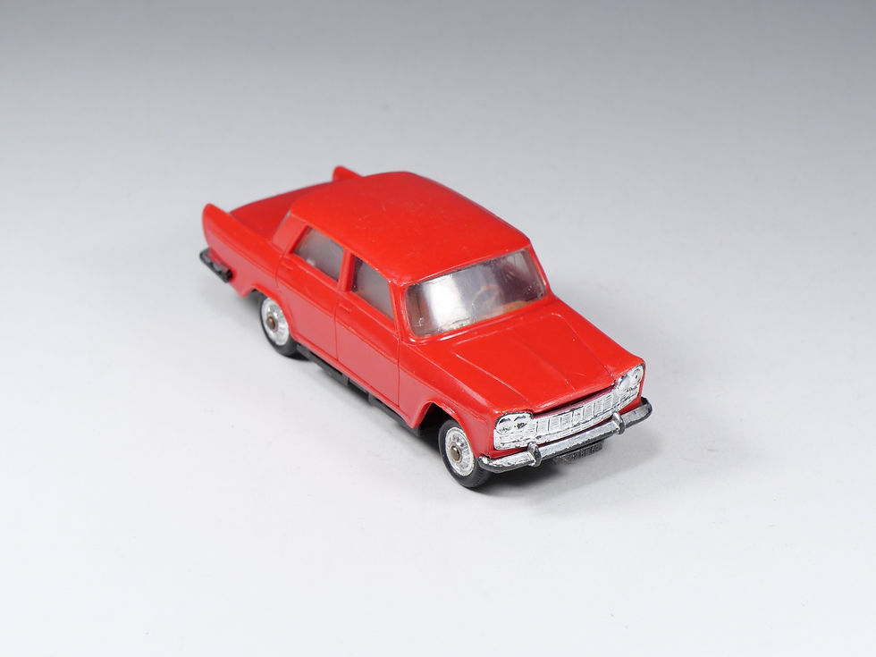 Thumbnail: NOREV - 38 - Fiat 2300 - Rouge - 1/43