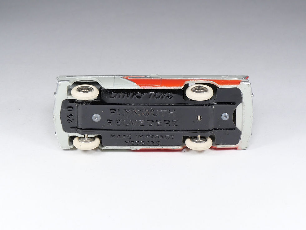 Miniature : DINKY TOYS FRANCE - 24D - Plymouth Belvédère - Gris et rouge - En boite