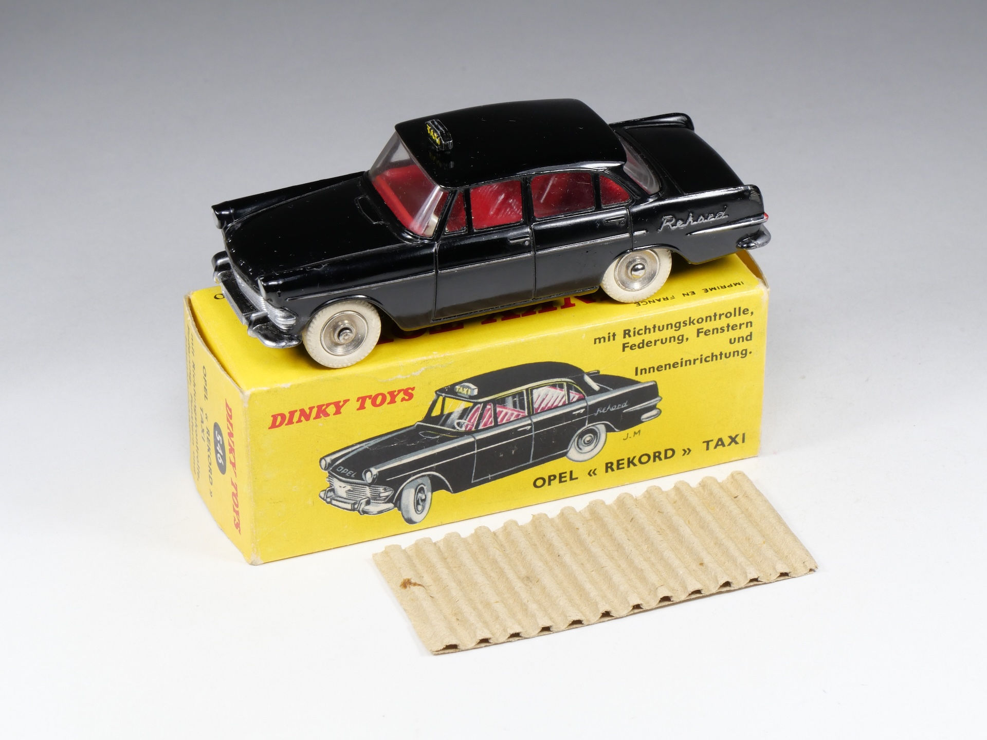 DINKY TOYS FRANCE - 546 - Opel Rekord Taxi - Export - En boite