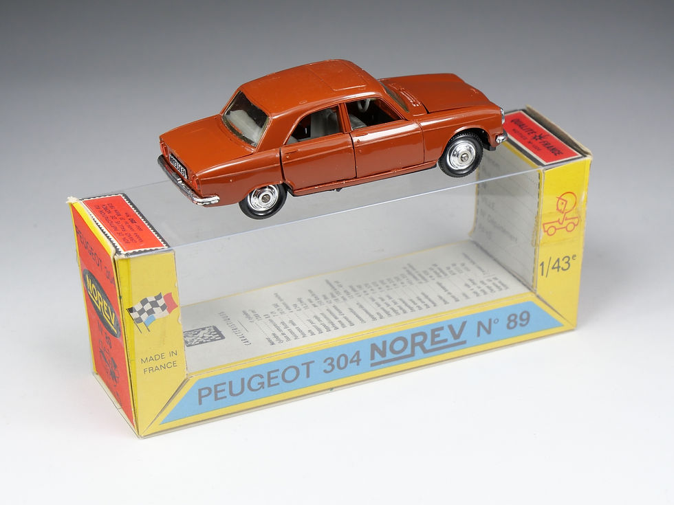 Miniature : NOREV - 89 - Peugeot 304 - Boite peu courante