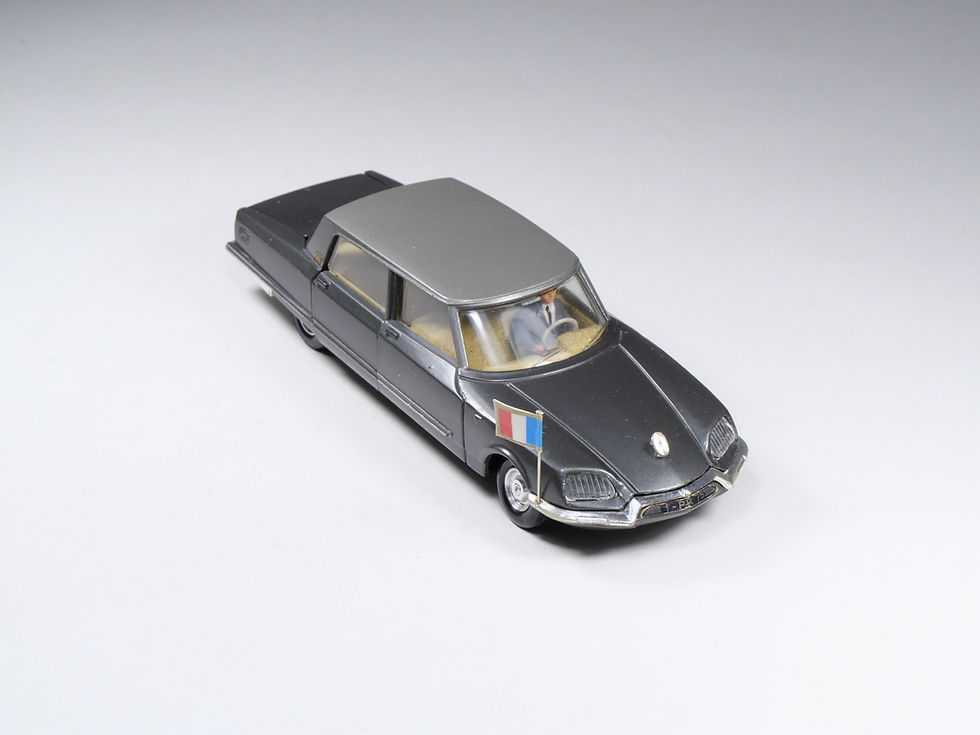 Miniature : DINKY TOYS FRANCE - 1435 - Citroën DS 21 Chapron Présidentielle - En boite