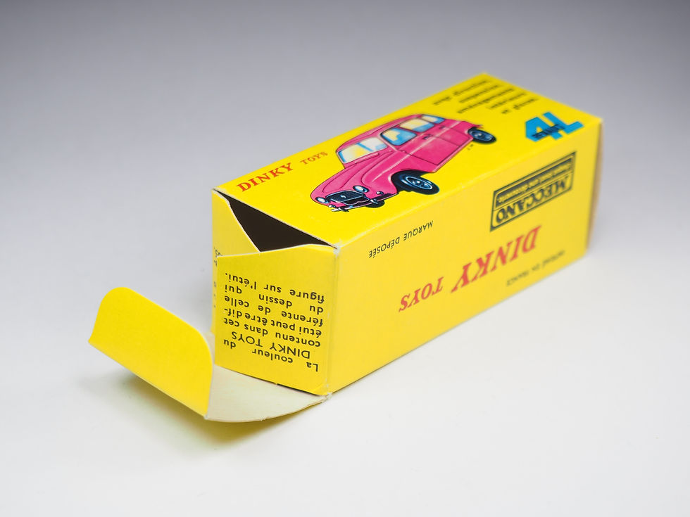 Miniatura: DINKY TOYS FRANCE - 518 - RENAULT 4L - SPAIN - 1/43