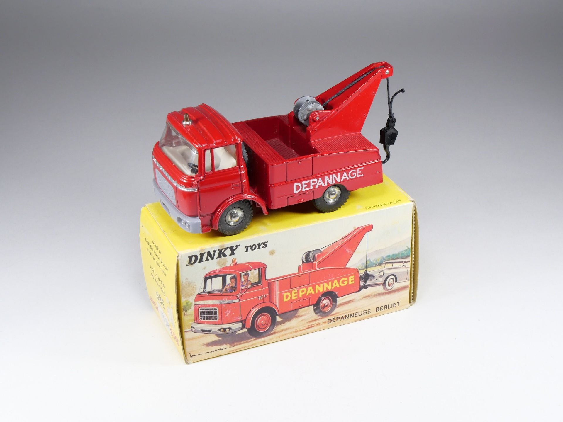DINKY TOYS FRANCE - 589 - Berliet GAK Dépanneuse - En Boite