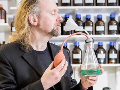 PETER DE CUPRE and Smell Art