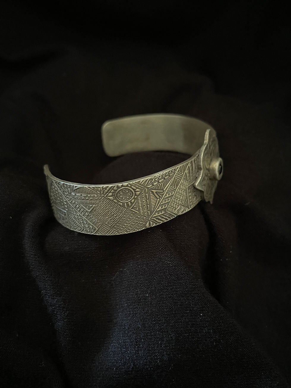 Thumbnail: .960 Sterling Silver Bracelet with Blue Sapphire