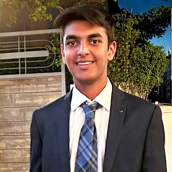 Ayaan Pic_edited.jpg