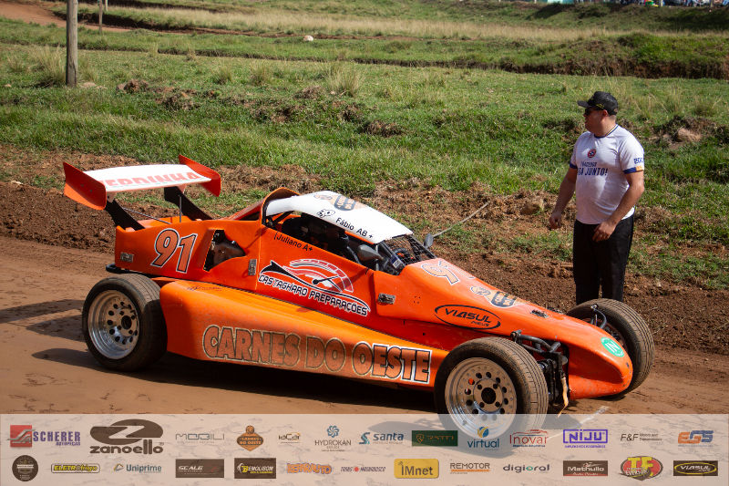 Pole Position em corrida de carros