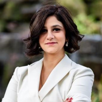 Zerin Osho Headshot AC CCPM