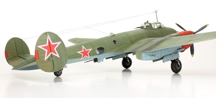 1/48 Zvesda Pe-2 Polbin