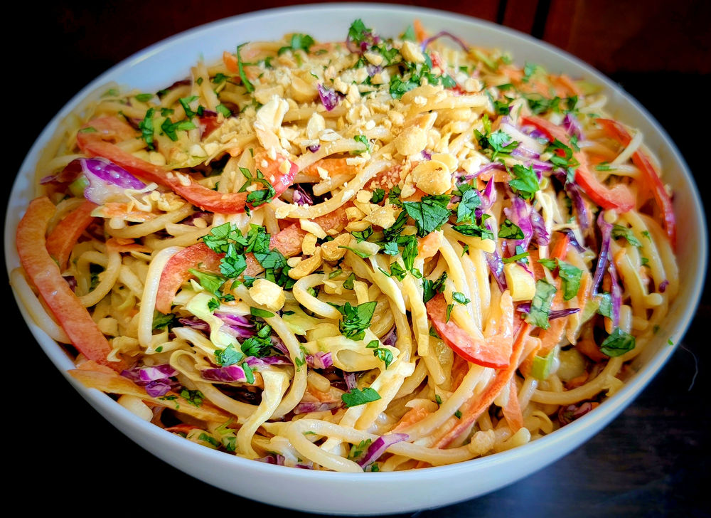 THAI NOODLE SALAD