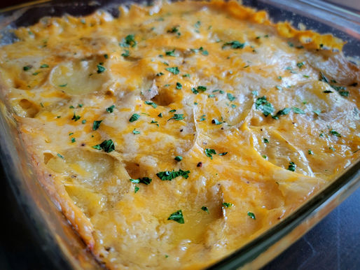 CHEEZY AU GRATIN POTATOES & PLANT-BASED HAM