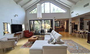 בית מעוצב ומיוחד בפינה קסומה