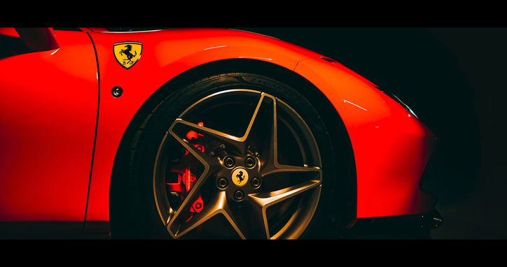 F e r a r r i Copy 01.00_02_36_17.Still012.jpg