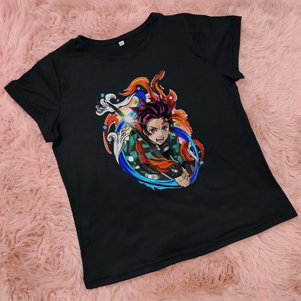 Miniatura: Playera negra con diseño de anime Tanjiro fuego y agua