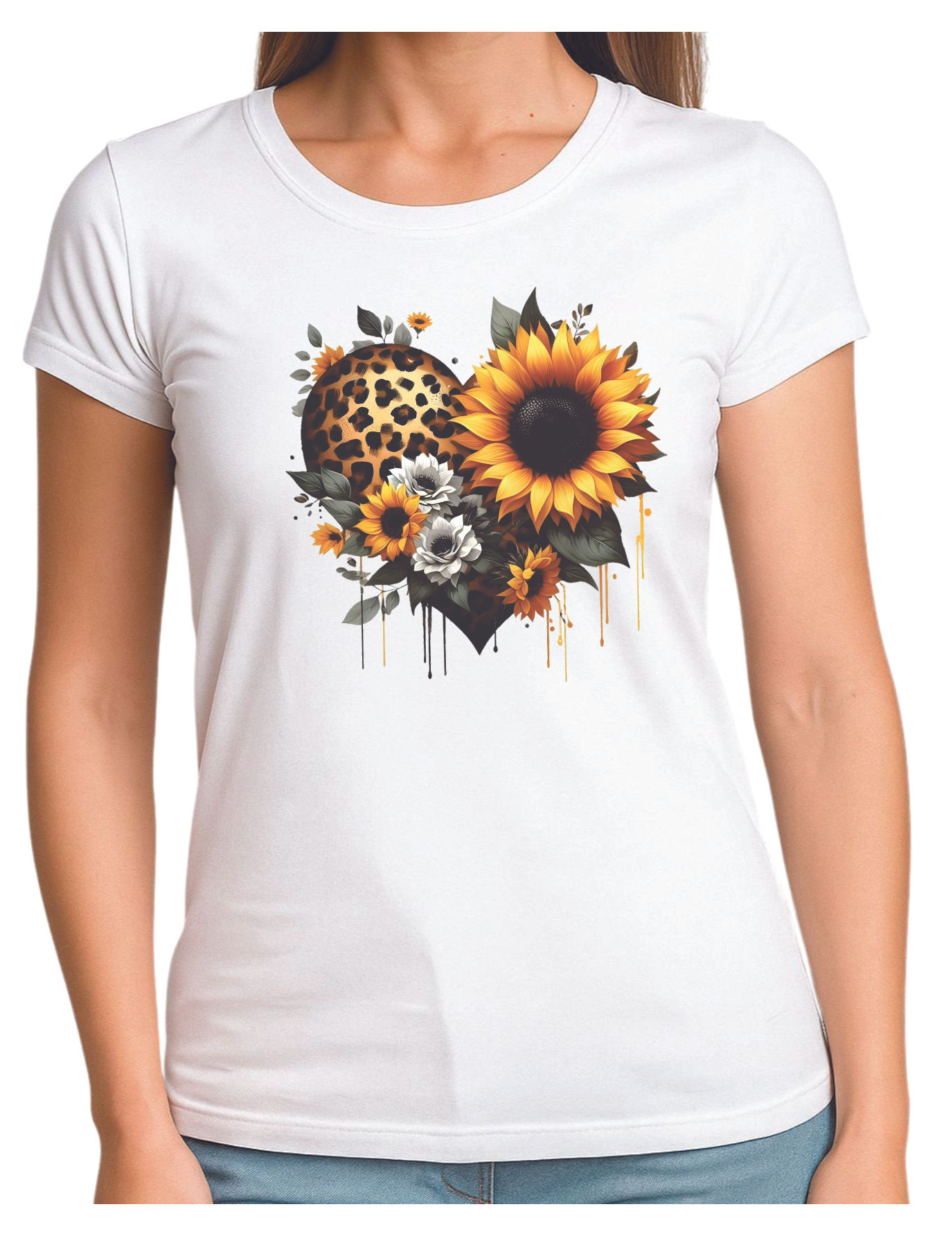 Playera blanca de mujer diseño corazón animal print flores girasol