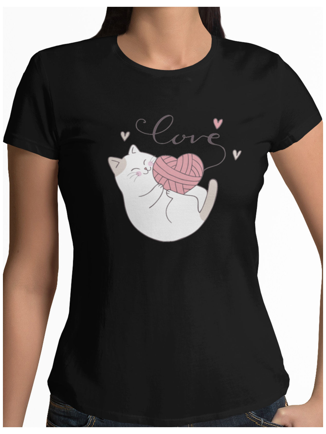 Playera negra gato blanco estambre corazónlove
