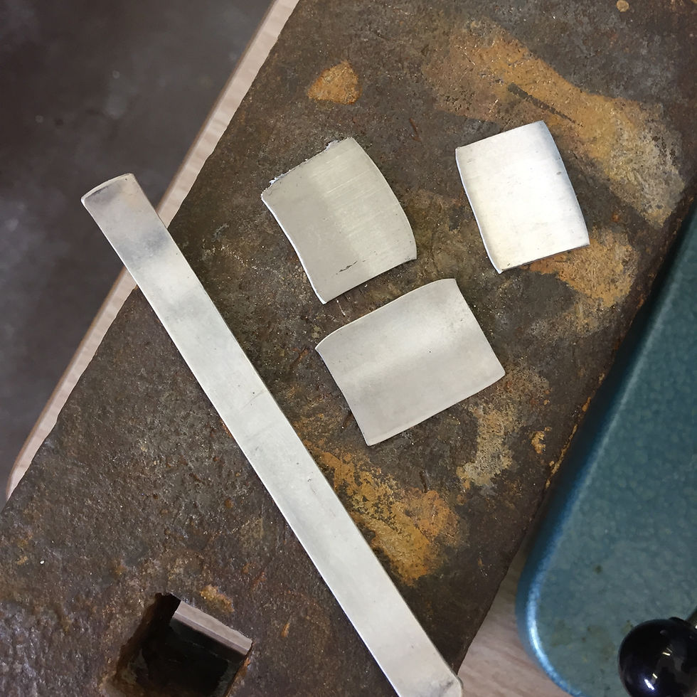 シルバーペンダント　エゾシロチョウ