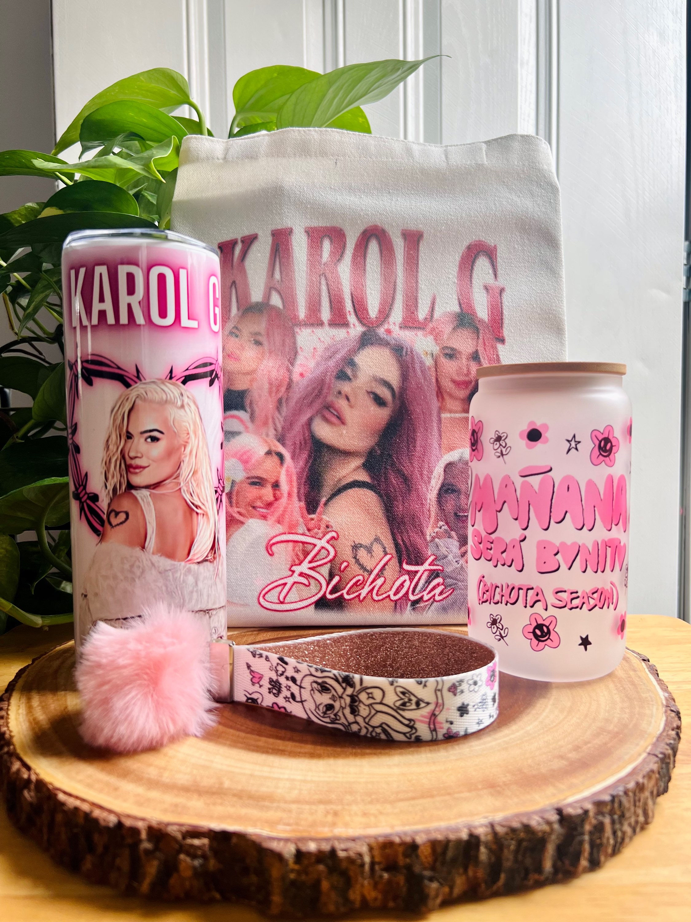 Karol G Bichota Gift Set 💝
