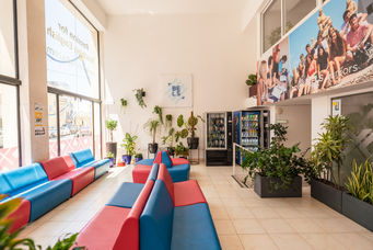 BELS 学校の共用スペース