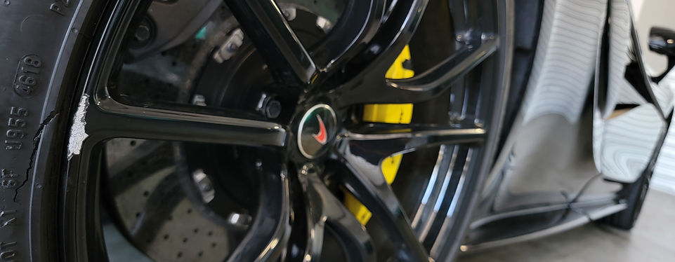 mclaren-wheel-curb-rash-before-tulsa.jpg