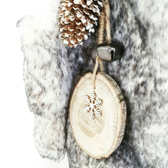 Thumbnail: Snow Faux Fur Hessian Luxury Gift Sack