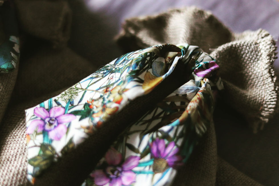 Thumbnail: Lilac Cottage Flax Bottle Gift Bag
