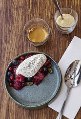 Fontainebleau aux fruits rouges pour 4 personnes - Recettes - Elle à Table.jpeg