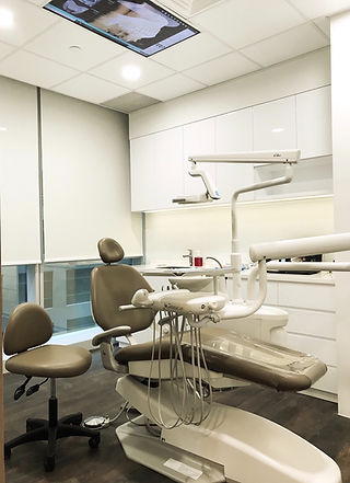 Dental treatment room at Penn Pacific Dental Center Singapore CBD