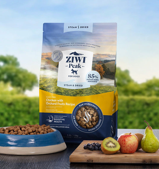 ZIWI Steam and Dried lifestyle pack image dog Chicken-and-orchid fruit_