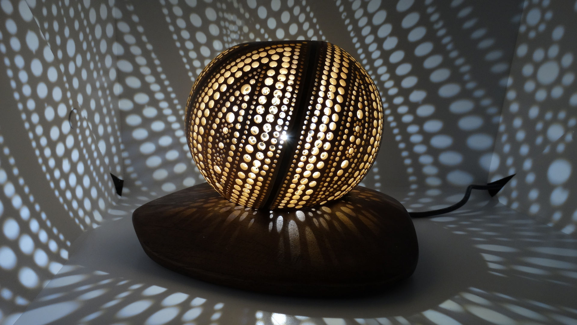 luminaire en calebasse à led