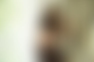 שלמור שטרוזמן מדגמנת הריון